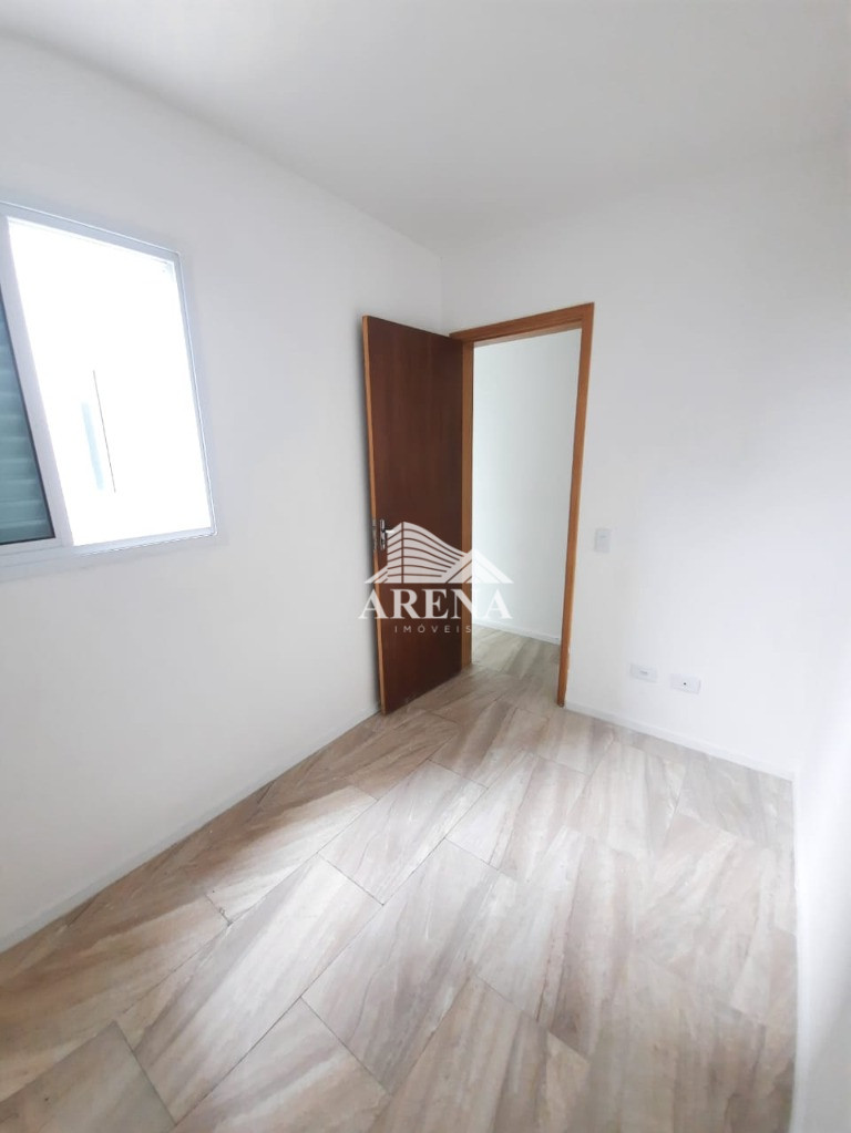 V. TIBIRIÇÁ - APTº S/ CONDOMÍNIO - 46m² (40m² A.U. + 6m² QUINTAL) - 2 DORMITÓRIOS - SALA - COZINHA -