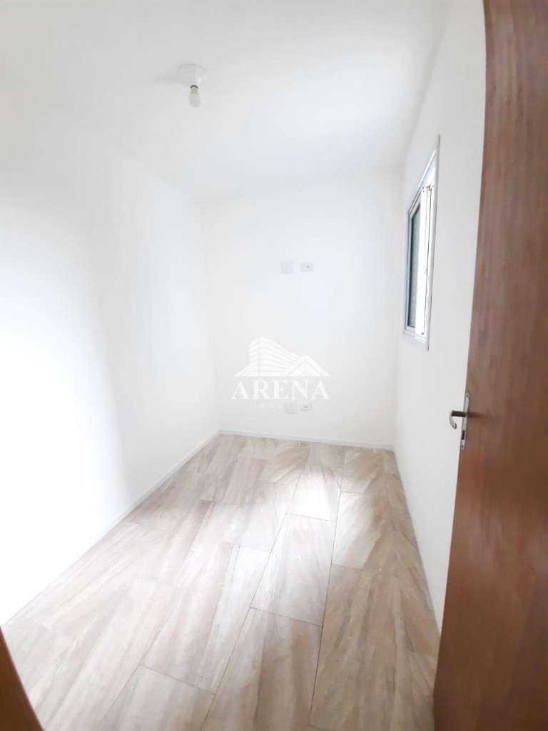 V. TIBIRIÇÁ - APTº S/ CONDOMÍNIO - 46m² (40m² A.U. + 6m² QUINTAL) - 2 DORMITÓRIOS - SALA - COZINHA -