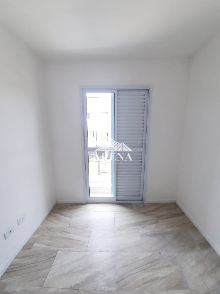 V. TIBIRIÇÁ - APTº S/ CONDOMÍNIO - 46m² (40m² A.U. + 6m² QUINTAL) - 2 DORMITÓRIOS - SALA - COZINHA -