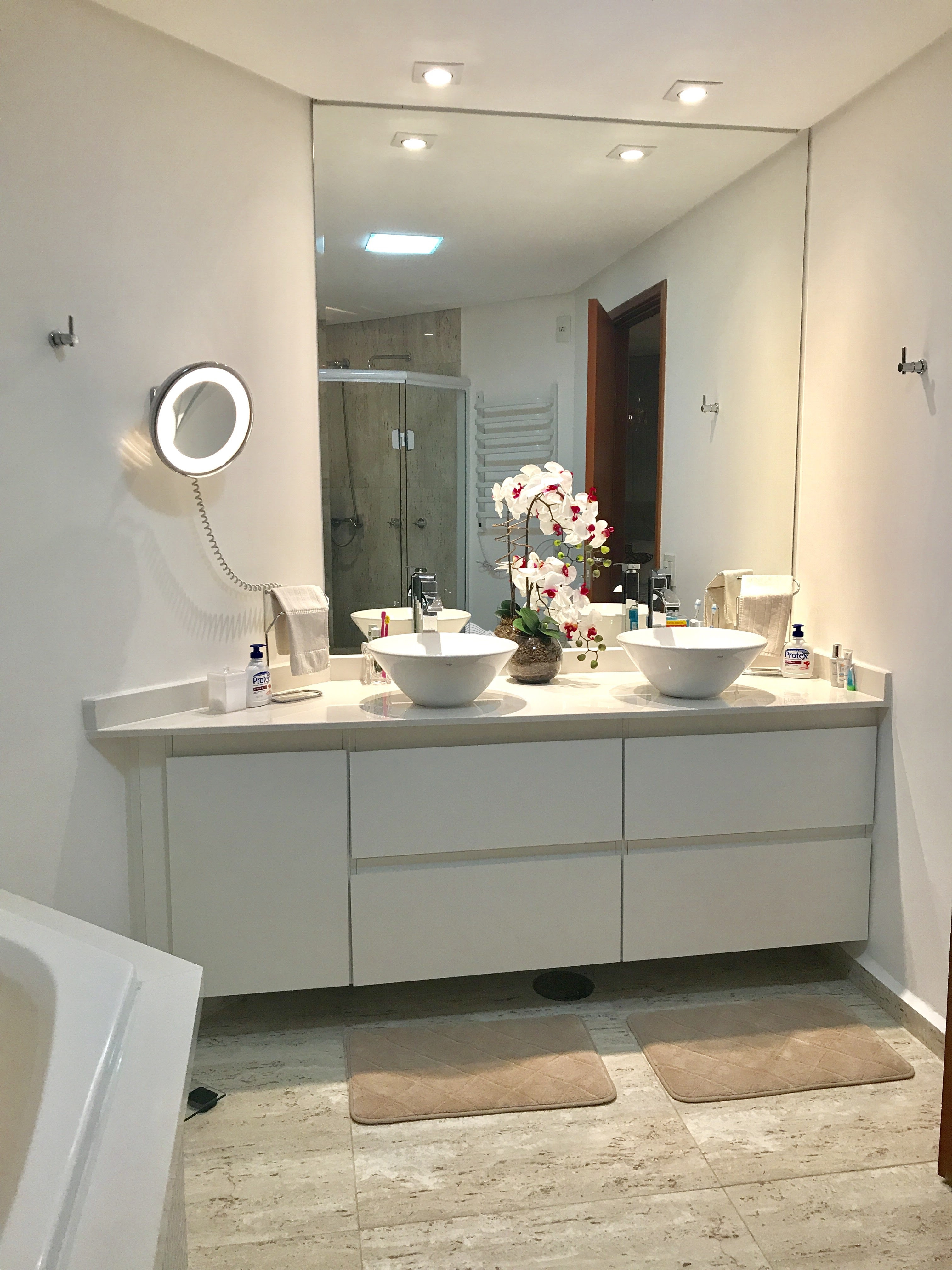 Bairro Jardim - Maravilhoso Apto DUPLEX com 170m² porteira fechada.