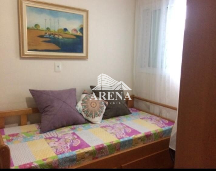 Apartamento sem condomínio de 76m² na Vila Metalúrgica!São 03 dormitórios (sendo 01 suíte) com sacad