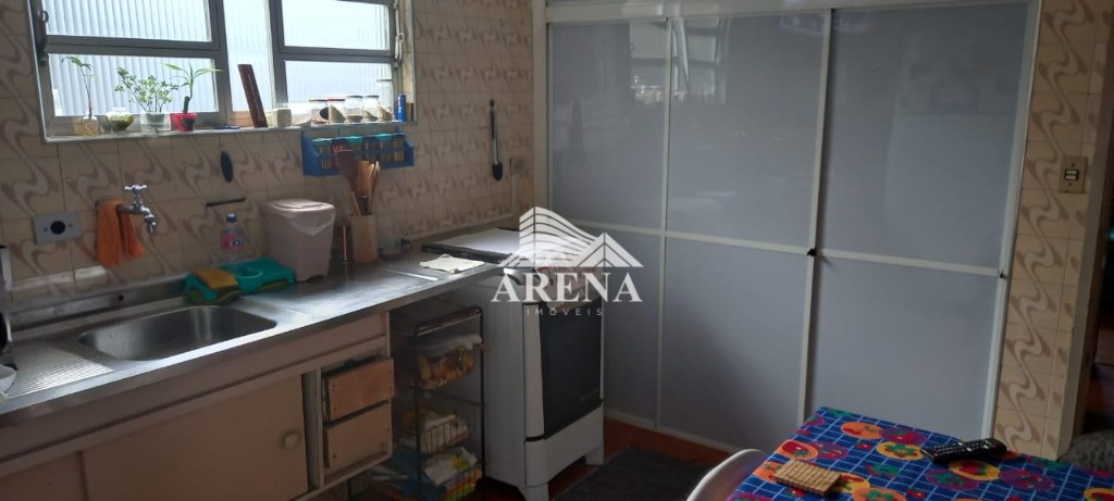 Casa para reforma na Vila Nova Gerty  com 2 dormitórios, sala, cozinha e banheiro + edícula nos fund