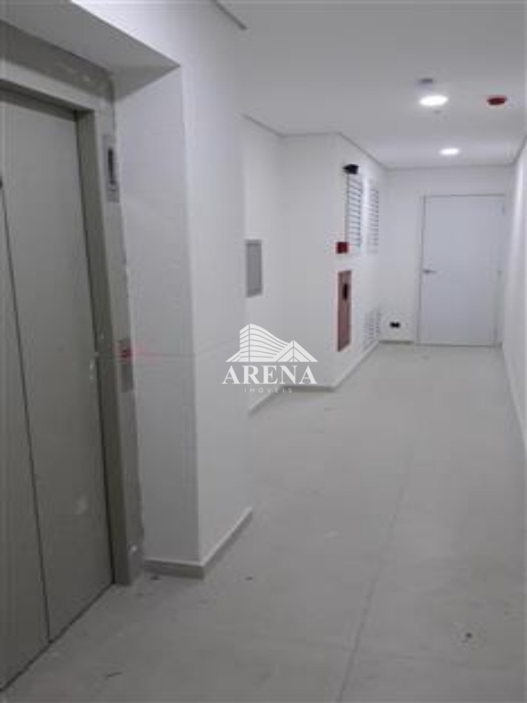 Apartamento com  2 dormitórios ( 1 suíte) , 1 vaga a 10 minutos do Metro Vila Prudente. Àrea de laze