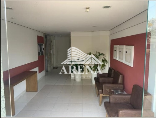 Apto com 3 dormitórios na Vila Alzira. Cond. com piscina