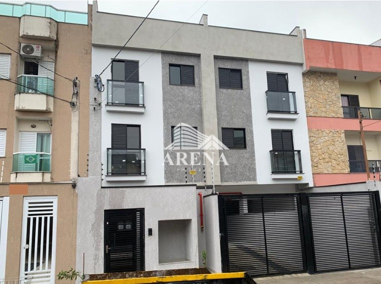 Cobertura de frente para rua, com 95 m² , com 2 dormitórios, sala, cozinha, banheiro, área de serviç