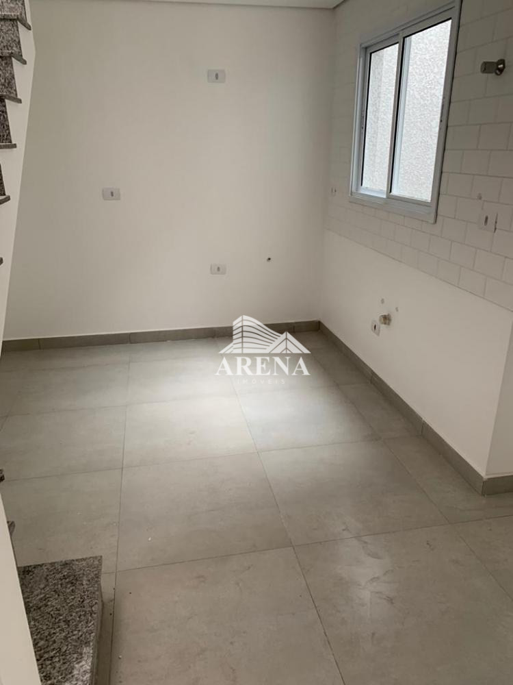 Cobertura de frente para rua, com 95 m² , com 2 dormitórios, sala, cozinha, banheiro, área de serviç