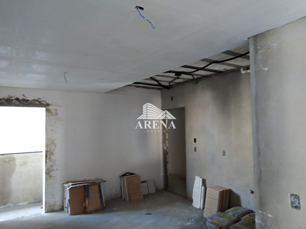 Apto tipo com 2 dormitórios (1 suíte),1 vaga de garagem. COM ELEVADOR. 60,68 m². Ótima localização.