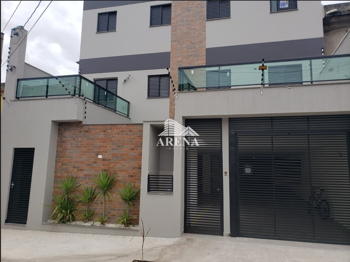 COBERTURA  SEM CONDOMINIO com 2 dormitórios 82 M²