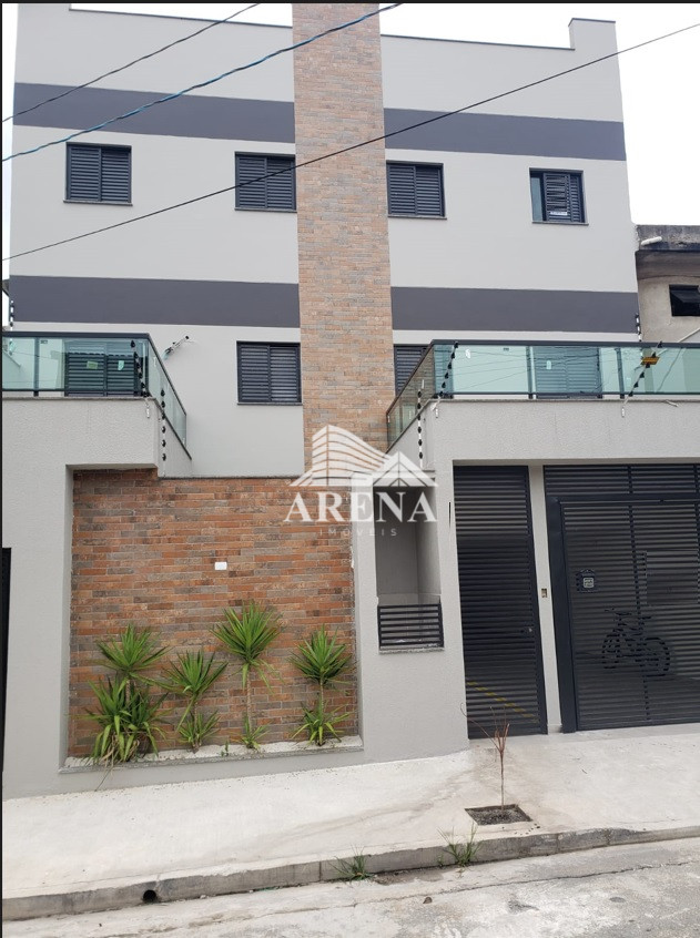 COBERTURA  SEM CONDOMINIO com 2 dormitórios 82 M²