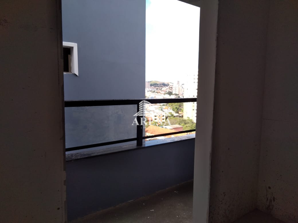 Apto tipo com 2 dormitórios sendo 1 suíte, 1 vaga de garagem. COM ELEVADOR. 59,18 Ótima localização