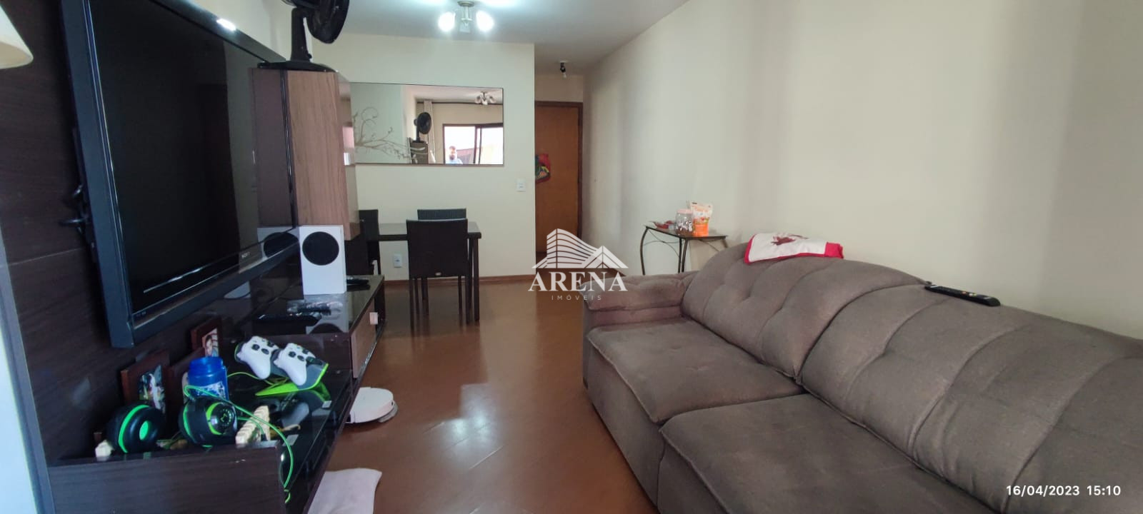 Apartamento na Vila Gilda com 3 dormitórios ( 1 suíte)