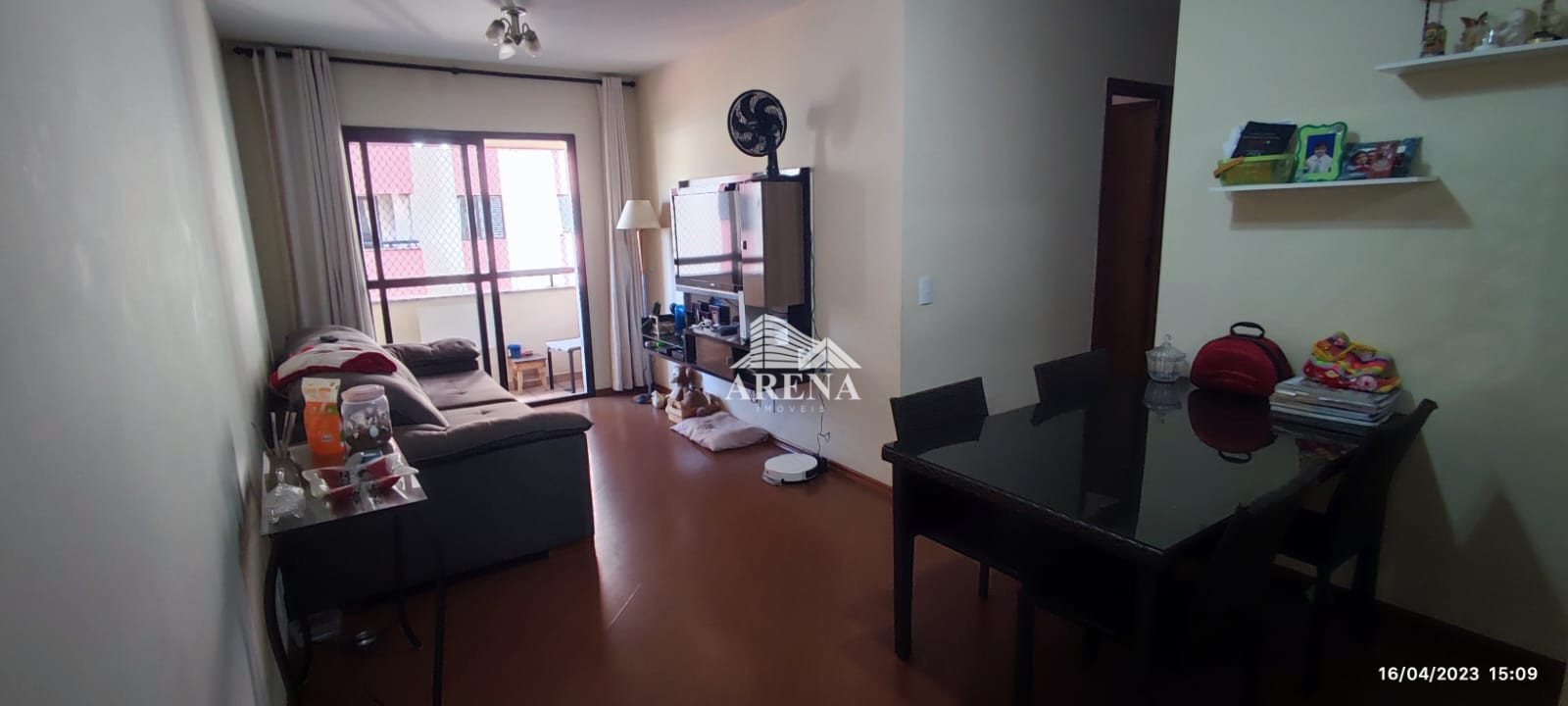 Apartamento na Vila Gilda com 3 dormitórios ( 1 suíte)