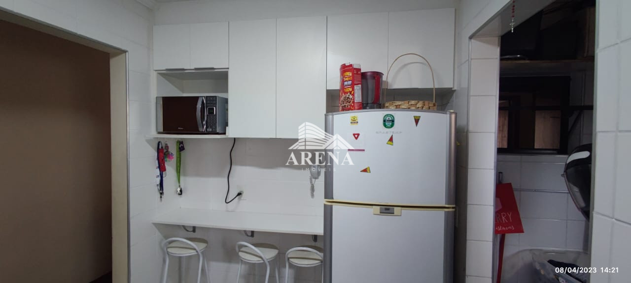 Apartamento na Vila Gilda com 3 dormitórios ( 1 suíte)