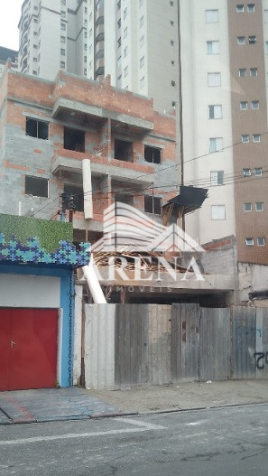 Cobertura de  baixo condomínio na Vila Pires com elevador