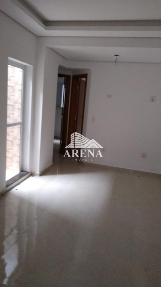 Apto sem condomínio com 2 dormitórios ( 1 suíte) , sala, cozinha, banheiro, lavanderia 1 vaga. Próx