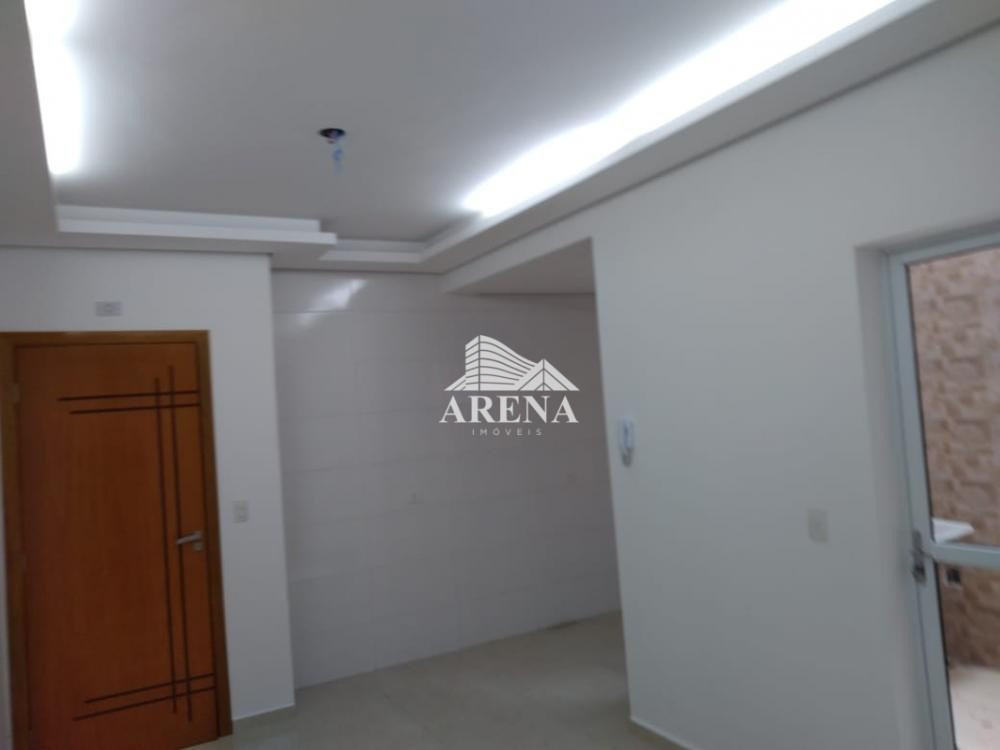Apto sem condomínio com 2 dormitórios ( 1 suíte) , sala, cozinha, banheiro, lavanderia 1 vaga. Próx