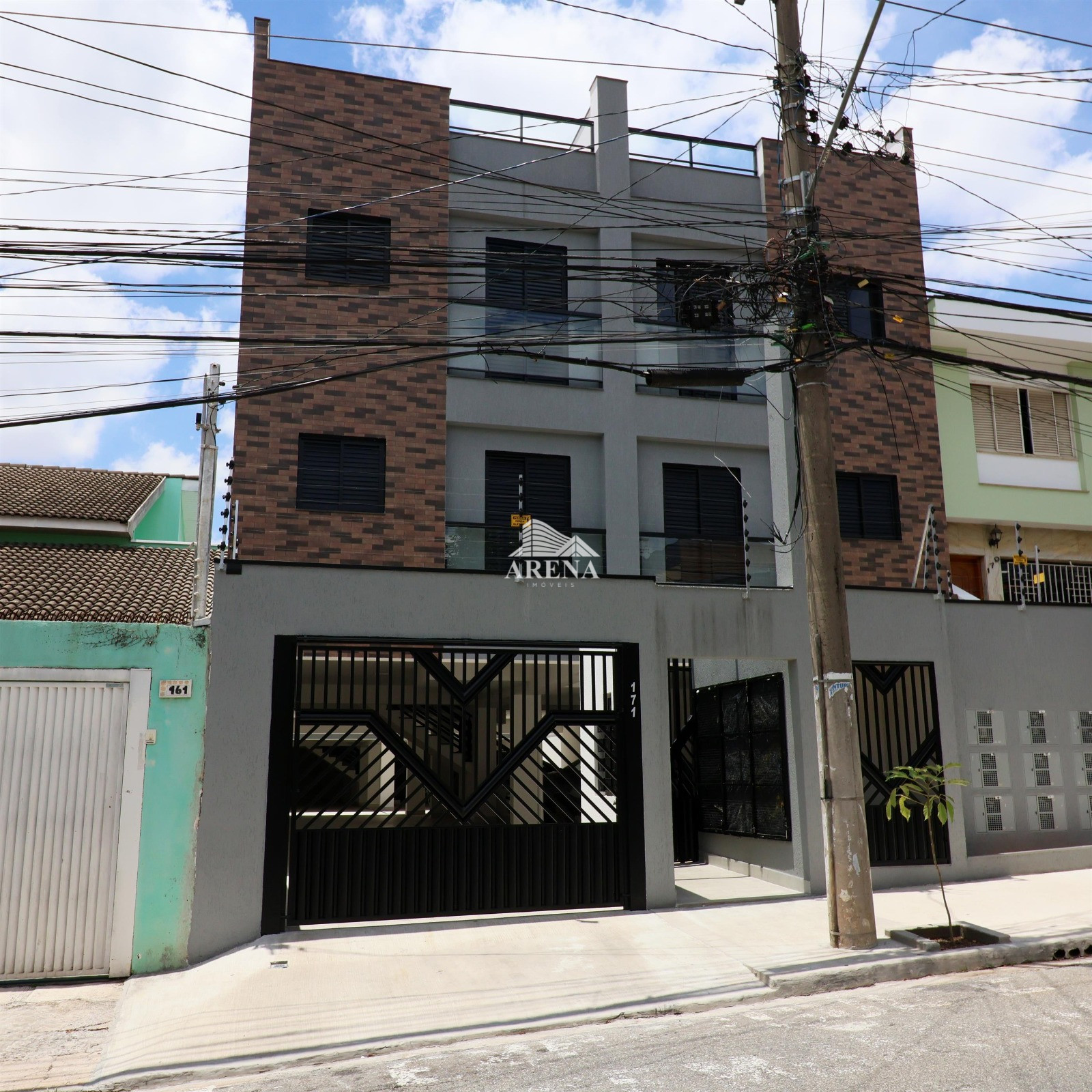 Apto de baixo condomínio no Bairro Campestre