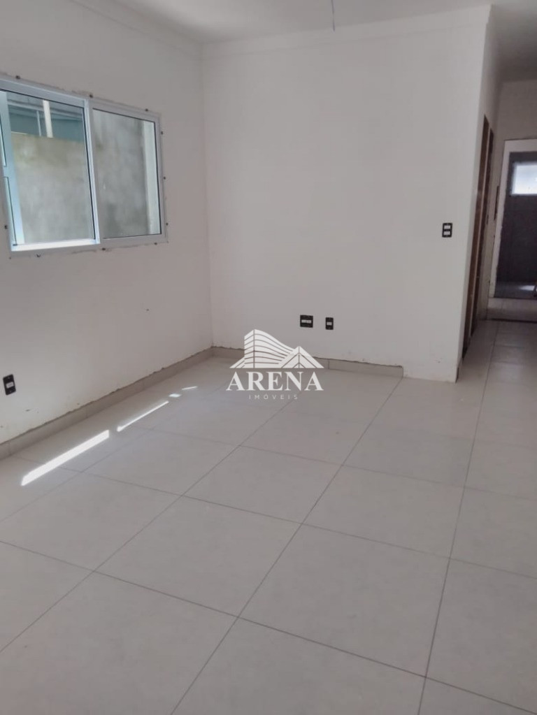 Apto Garden com 2 dormitórios, sendo 1 suíte/ 50 m². +12 m². de quintal / elevador. / 2 vagas de gar