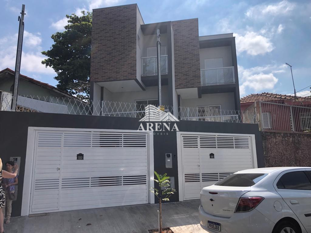 Sobrado no Parque Novo Oratório com 2 suítes