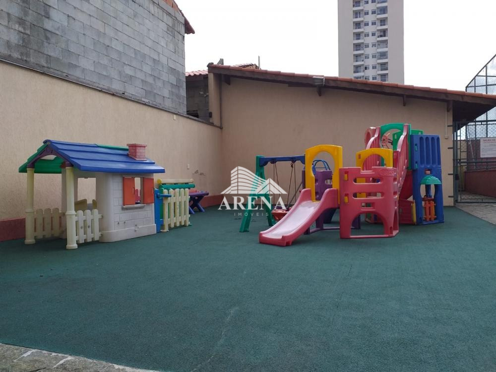 Apartamento com 3 dormitórios ( 1 suíte ) e 2 vagas próximo ao Parque Central.