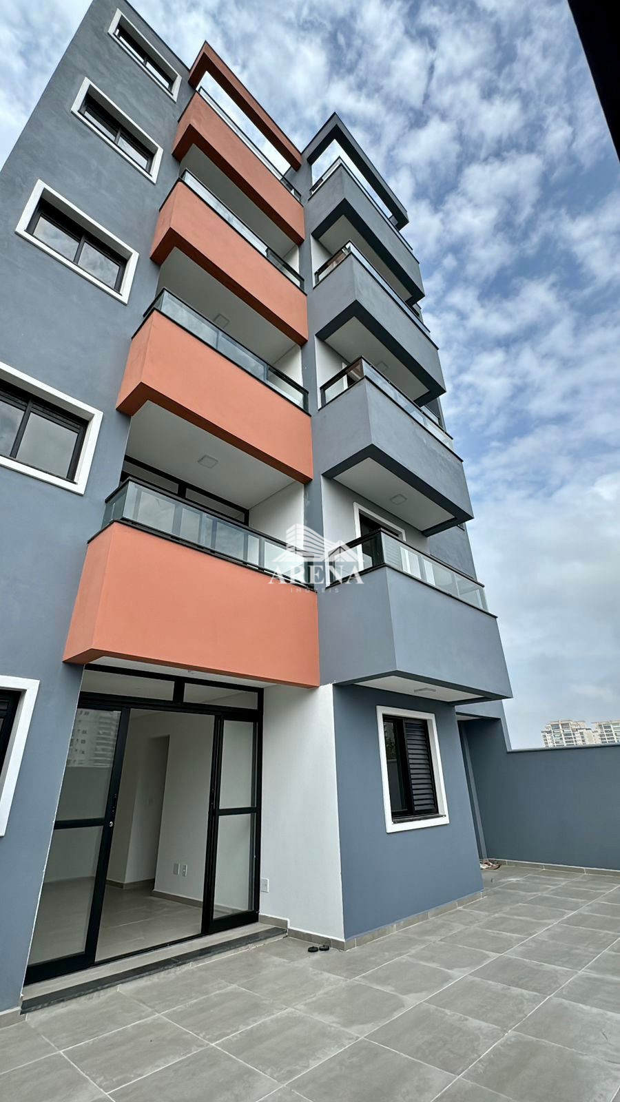 Apto garden com 2 dormitórios (1 suíte) e 2 vagas .São Bernardo. R$ 485.000,00