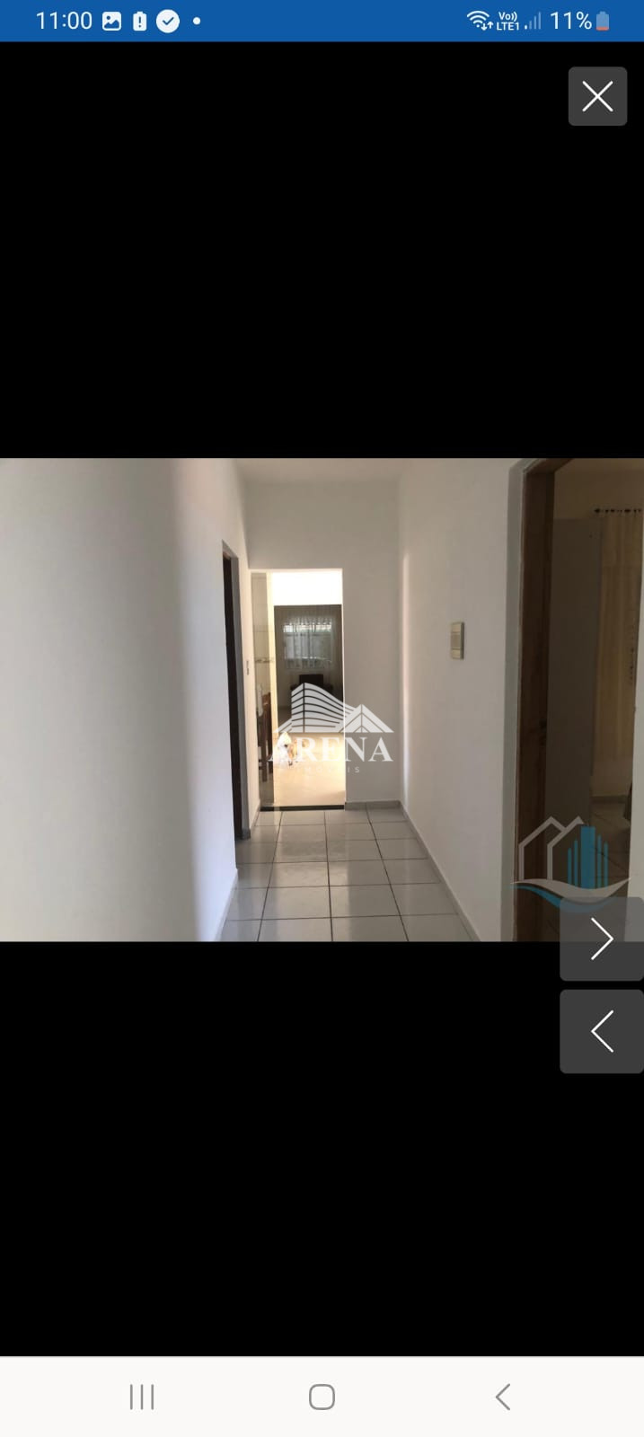 AMPLA CASA - 4 DORMT. - 245m² A.C. - ÓTIMA LOCALIZAÇÃO