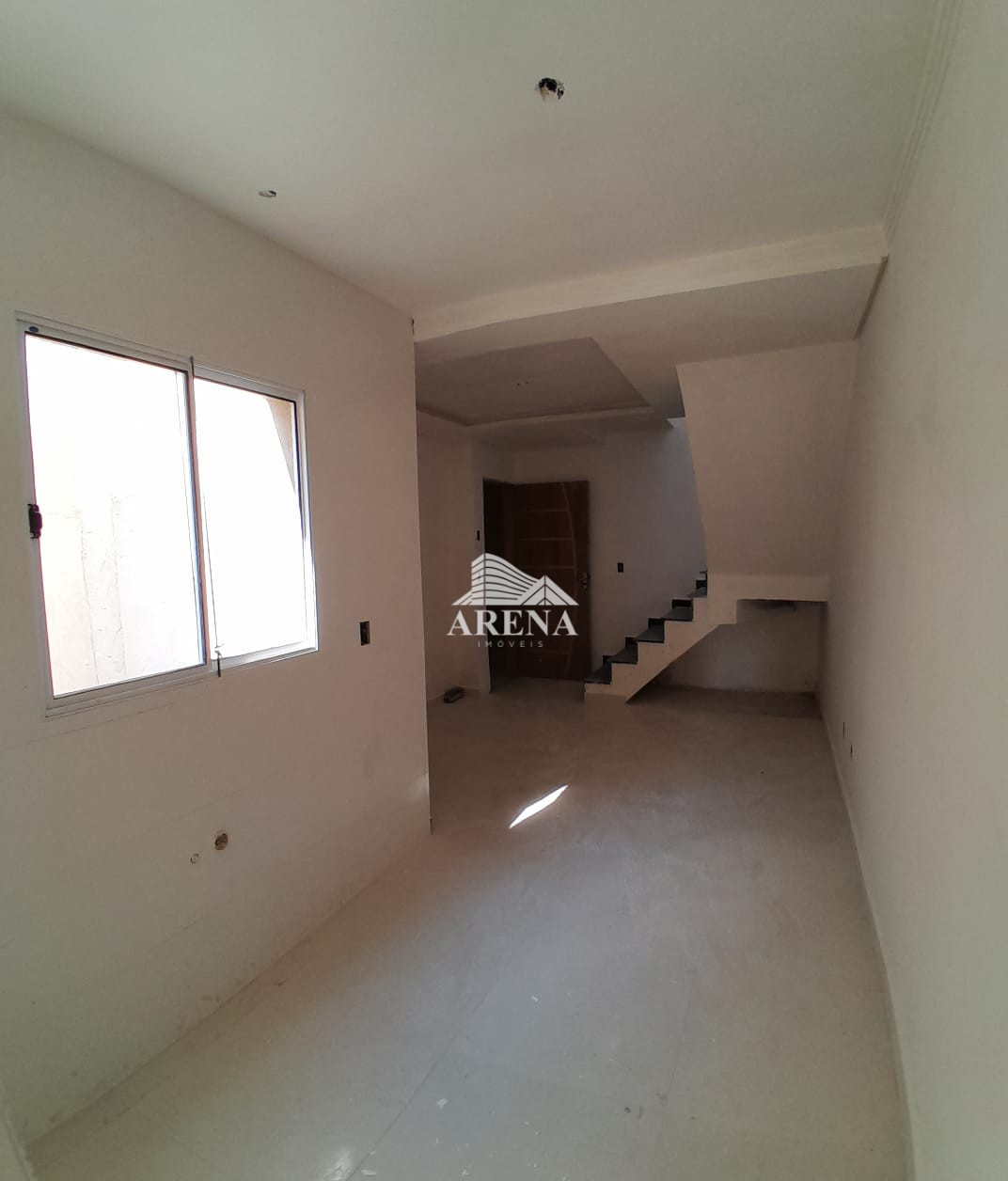 Cobertura baixo condominio.